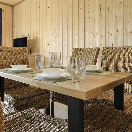 Krynica Family House 別荘