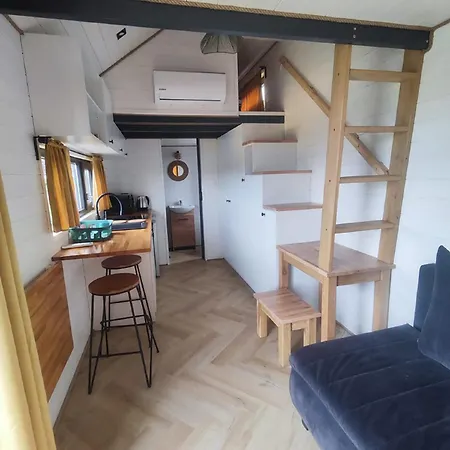 Krynica Family House בית נופש *